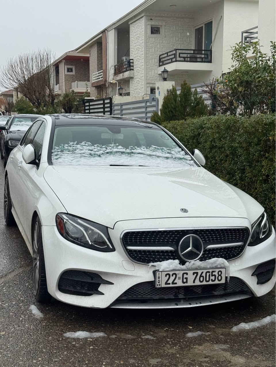 مارسدیس E350 ٢٠٢٠ کلین. ١١٢ هەزار کم چوە. Mercedes E350
✅ ناو کرێمی - داخل کريمى
✅کوشن ئێس - كشن s class
✅شاشە دیجیتال
✅ناو لید - داخل ليد
✅٤ تایەو ویل نوێ مانگەکە گۆرایە - الاطارات جديد
✅بەنج و ئیفلەنجەی نوێ مانگەکە گۆرایە - فرامل جديد
✅ڕوون و فلتەر تازە گۆرایە بیلاد - زيت المحرك جديد 
✅ئاوێنە رادار - مرآة رادار
✅دەبل ماوس - دبل ماوس
📍 هيچ مەسرفی نیە - ما بيها اى نقص و مكان اربيل 
سعر - ٣١٠ $
☎️ رقم کورک، واتس اپ 
0750 661 5060    -      ٥٠٦٠ ٦٦١ ٠٧٥٠ أربيل, العراق
