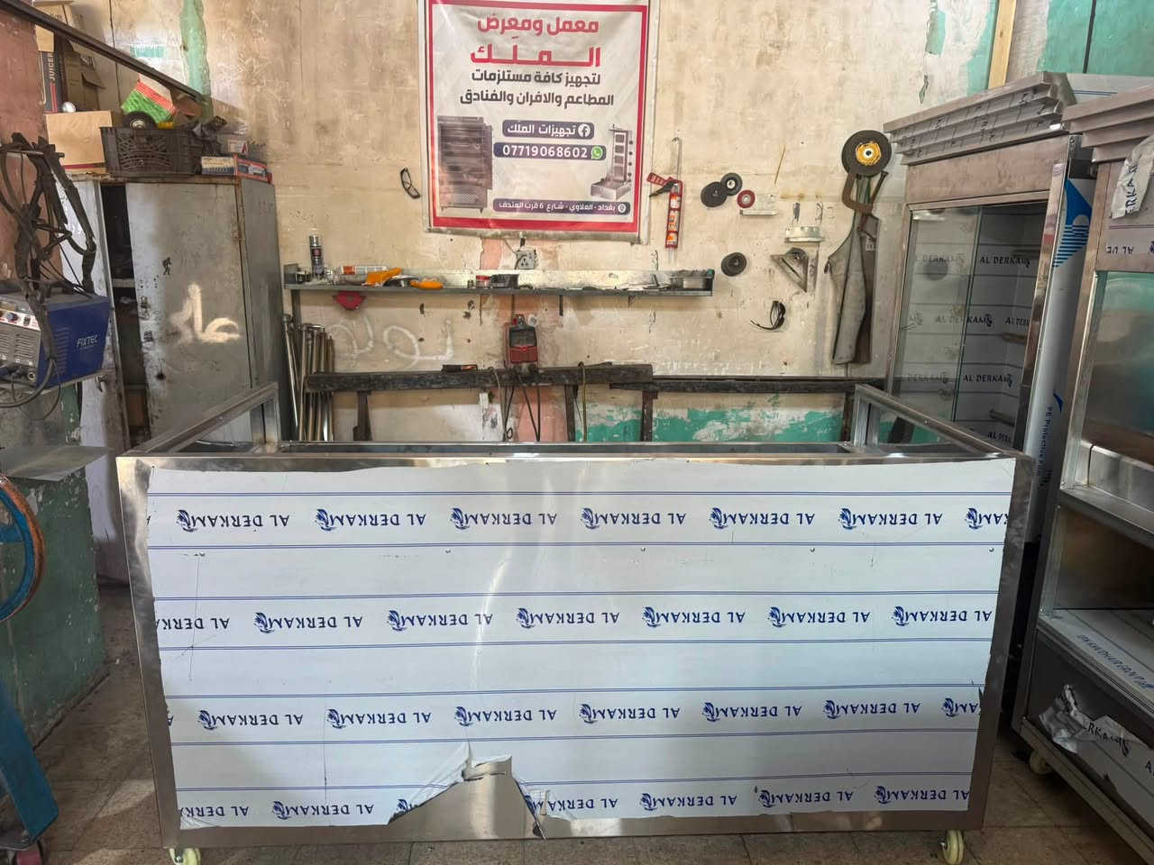 تجهيز كرلات مواكب 
قياس 225*100*110 
طاوى 6 ملم تغليف 1 ملم من البطن عازل حراري تغليف من الخارج ستيل0.6 طافي 
هيكل الشاصي انج ونص 1 ملم متوفر كافة الاحجام والقياسات حسب طلب الزبون 
بغداد العلاوي شارع 6 قرب المتحف العراقي 
*********** متوفر واتس
