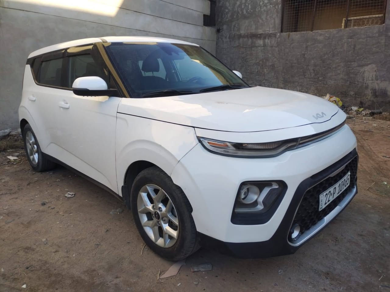 السلام عليكم
صول موديل 2022
 وارد كندي
حادث دعاميه وبدايت الشاصي الامامي
ماشيه ١٨ مل 
مكينه كير والصدر كفاله عامه 
السعر ١٣٩ بيها مجال قليل 
مكان بغداد
اي استفسار على هذا الرقم
***********
ملاحضه ثلاث قطع فقط صبغ
