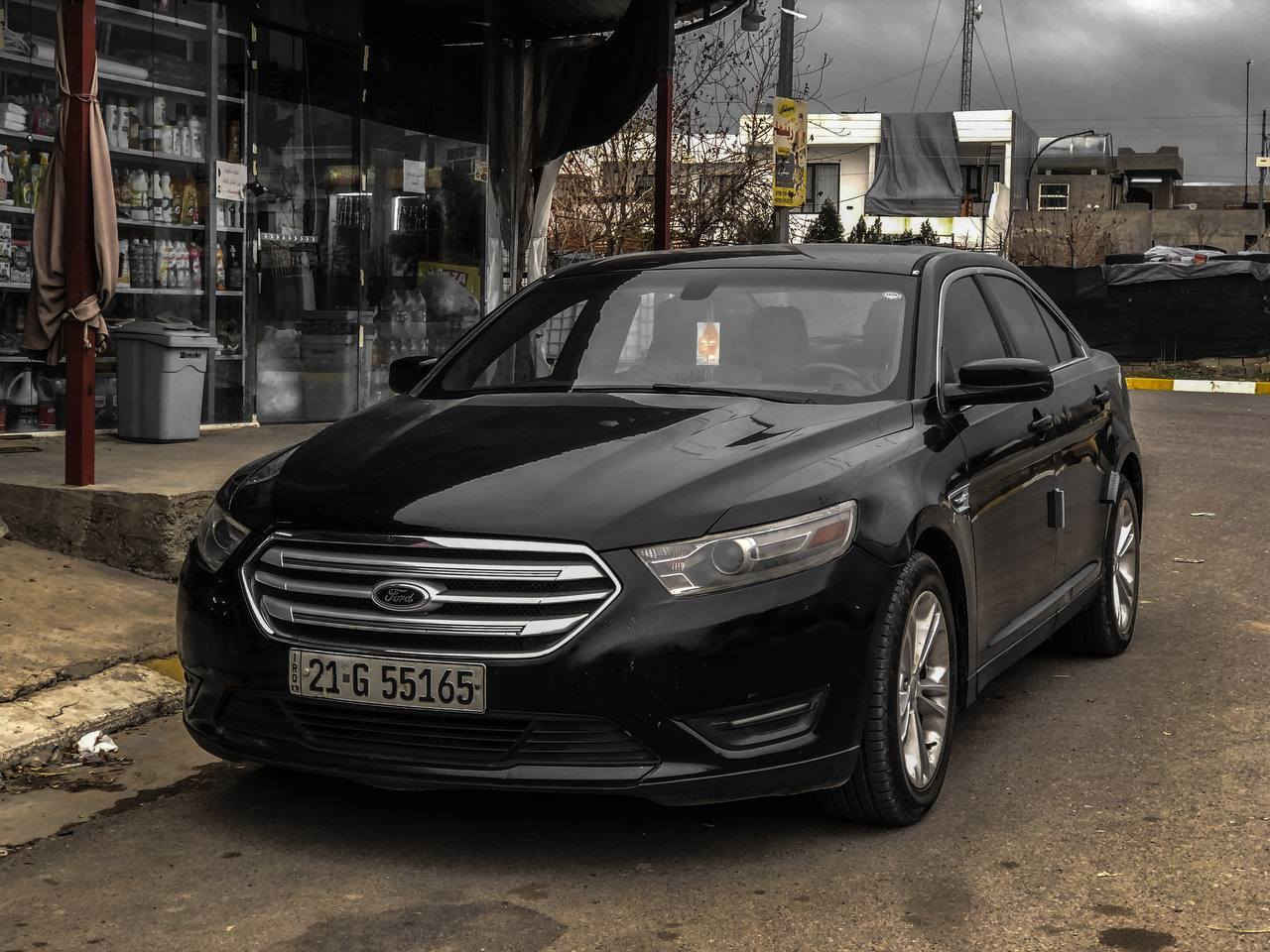 فۆڕد تۆرۆس  مۆدێل ( 2013 )
‎ مواسەفات ڕەنگ ڕەش / SEL 
‎نموونە لە پاکی و جوانی توندوو تۆڵی
,ناو ڕەش و شەغال ، تەبرید گەرم و سارد بەشەرت ، تەبرید سەر سوکان ، سوکان ڤۆڵیۆم ، تحدید سرعە ، کوشن کارەبا ، حاسە ، ئاوێنە هیتەر ، ئاوێنە فۆتۆ ، ئاوێنە کارەبا ، کۆدی دەرگا ، جام ئۆتۆ ، حاسەی تایە ، لایت ئۆتۆ ، دژە خلیسک ، سیستەمی کۆمپیوتەریە خۆی  چێکی خۆی دەکات  تایەی تازەی بۆ بەسراوە رەقەم و سەنەوی تازەیە تا کۆتای 2028 یەک دینار مەسرەفی تیدا نیە هەموو شتێکی بە شەرت، تەحویلیش بەشەرت  
تەنها کەمێک سردی هەیە و بێ سبوخ 
کۆبۆنی بەنزینشی هەیە
نرخ 115 $ کەمێک مەجال  
***********
شوێن چەمچەماڵ
