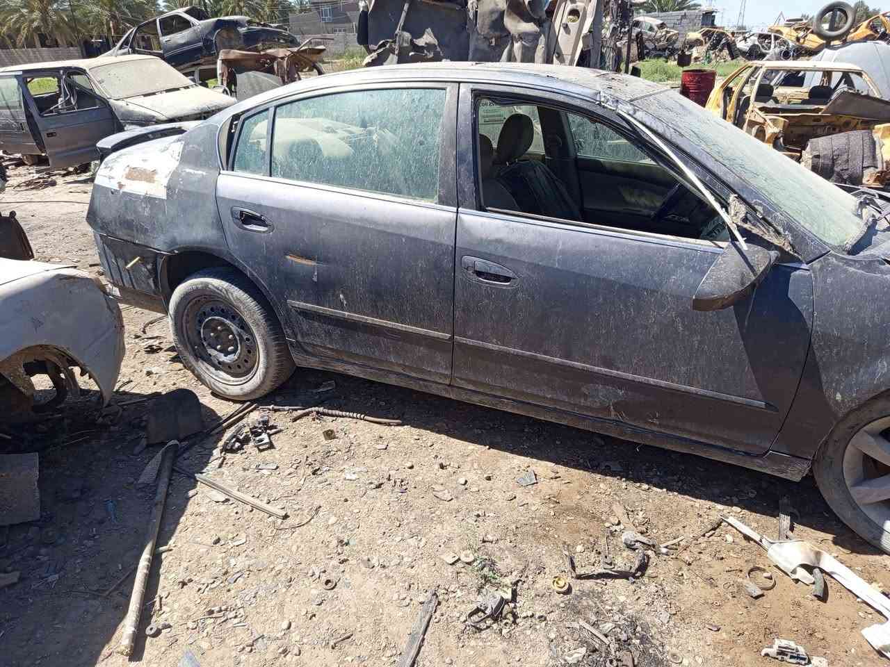 نيسان اليتيما موديل 2007
طريق حله بغداد قرب طريق ابو الجاسم 
***********
