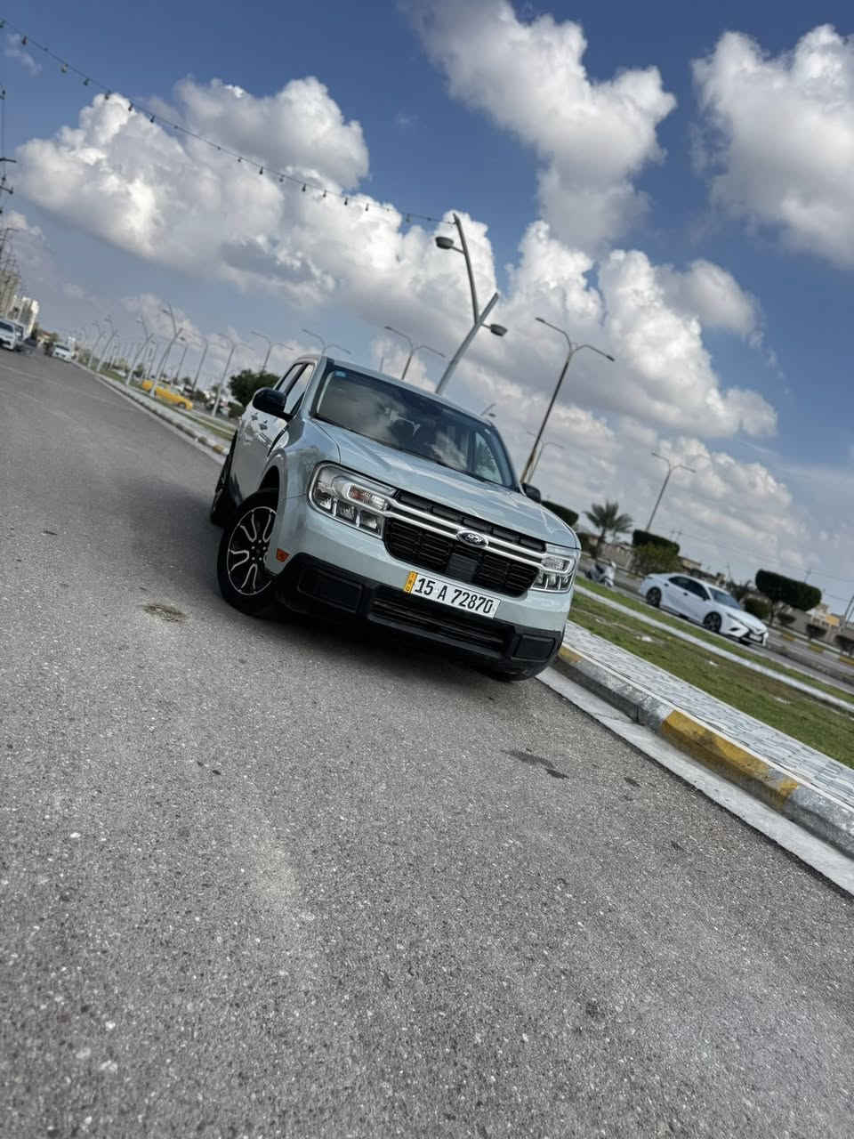 فورد مافرك لاريات فول   سمنتي
فتحة 

داخل لونين 

2024

 4 سلندر هايبرد(2.5L)

🚨مرقم الانبار

ماشية   20 الف كيلو

المواصفات :

شاشة عدادات 10 انش

بصمة تشغيل

بصمة ابواب

تشغيل عن بعد (Remote Start)

كشنات جلد

كشنات تدفئة

ستيرن تدفئة

سستم سماعات بريميوم

رادار أمامي(تحديد مسار

رادار جانبي (نقاط عمياء)

رادار خلفي(تحذير من الاصطدام)

حساسات خلفية+ كاميرا

كير ماوس

اوتو هولد Auto hold

أوتو ستارت Auto start

أوتو ستوب Auto Stop

هاند بريك بصمة

شاشة كبيرة لمس 

‏Apple Car Play

‏Android Auto

تحكم وضعيات القيادة (Drive Modes)

مانع انزلاق+ABS

تحكمات استيرن

منافذ 

وبقية المواصفات المعروفة

ربع بنيد صبغ وجاملغ بي بارد فقط بدون ايرباك

‏🚨3FTTW8M38RRB45704

السعر : 207$ ✅

🚨المكان :الفلوجة 

للاتصال ***********
