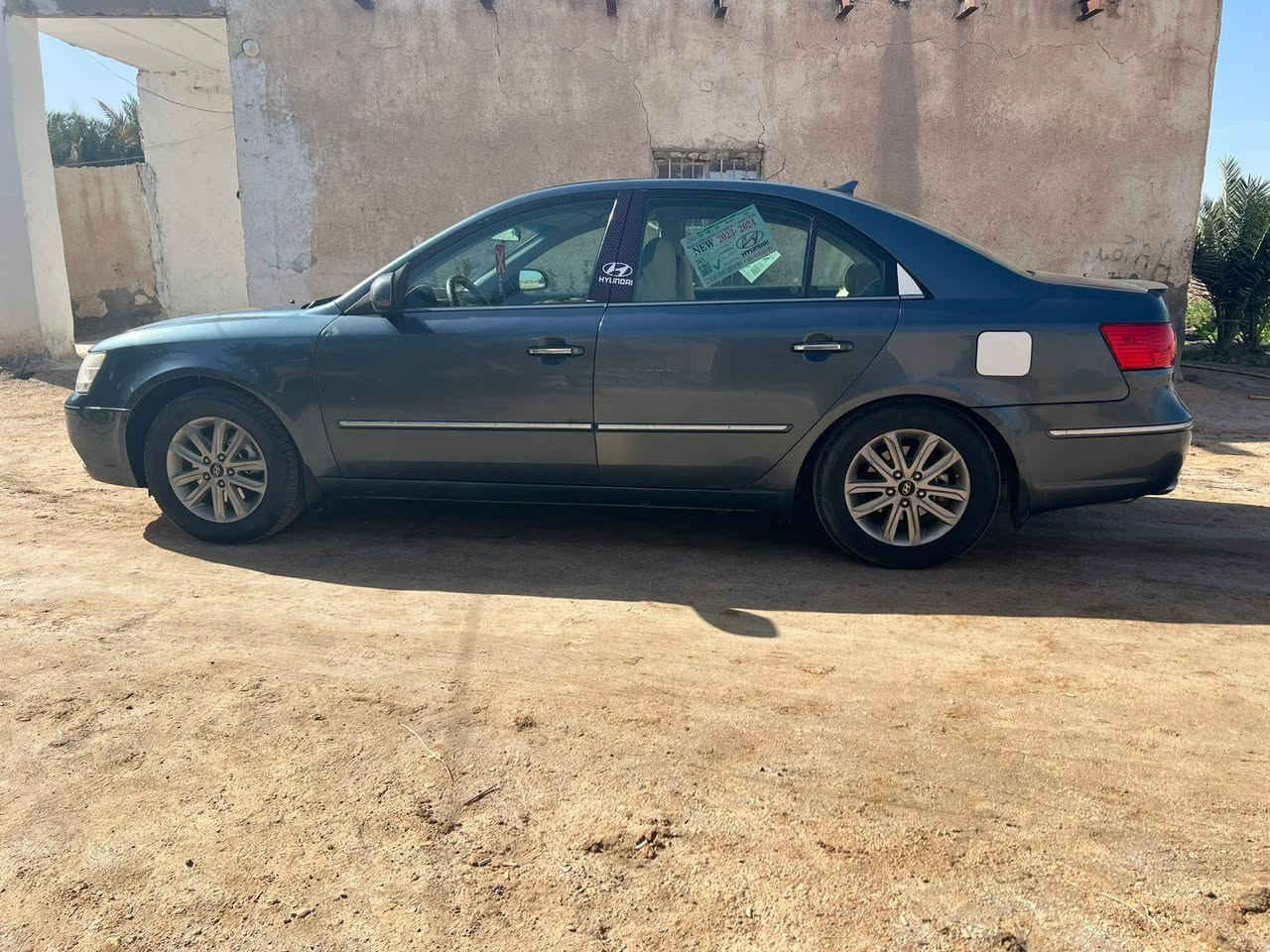 السلام عليكم 
سوناتا 10 
مكينه 6 سلندر
مكينه كير حداديه تبريد تخم تاير كله جديد
سنويا ل 30 مداور ثاني يوم 
ضرر جاملغ وبنيد
السعر 108 وبيه مجال بسيط
مكان السياره السماوه مكتب الحچيمي شارع السكك الرئيسي
‏‪‪0782 986 6292‬‬‏
