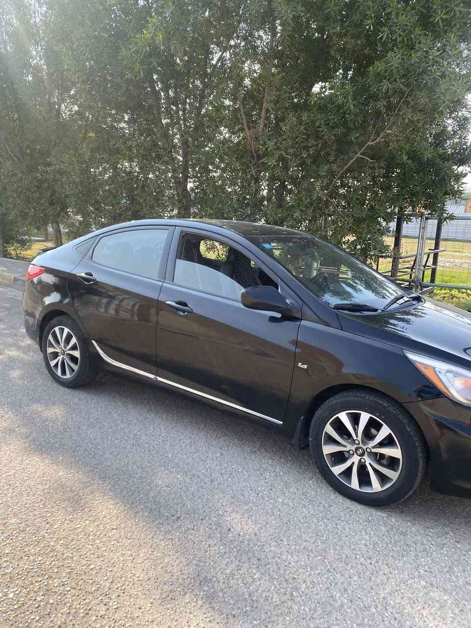 السلام عليكم اكسنت وارد امريكي موديل 2016بيها صبغ فقط بالجاملغ الخلفي من جهة قبق البانزين سعرها 11الف وبيها مجال مكاني بغداد الكرخ ***********
