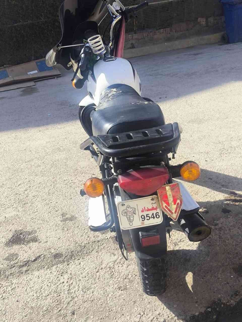 سلام عليكم بوكسر اوراق كامله 2023/10/16
مكاني بغداد حي البتول سعر مليون و200 
***********
