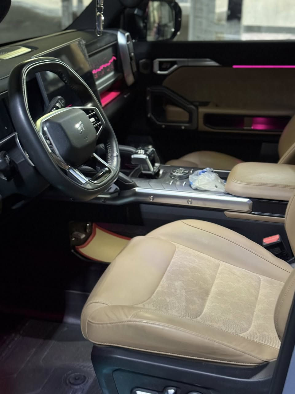 يجتور T2 مكفوله كفاله عامه رقمه بغداد ميحتاج اذكر موصفاته فول الفول 1/1 ✌️وسياره هواي بيه اضافات كلش هواي السعر 39مليون الشراي يتصل ‭0773 816 9566‬
