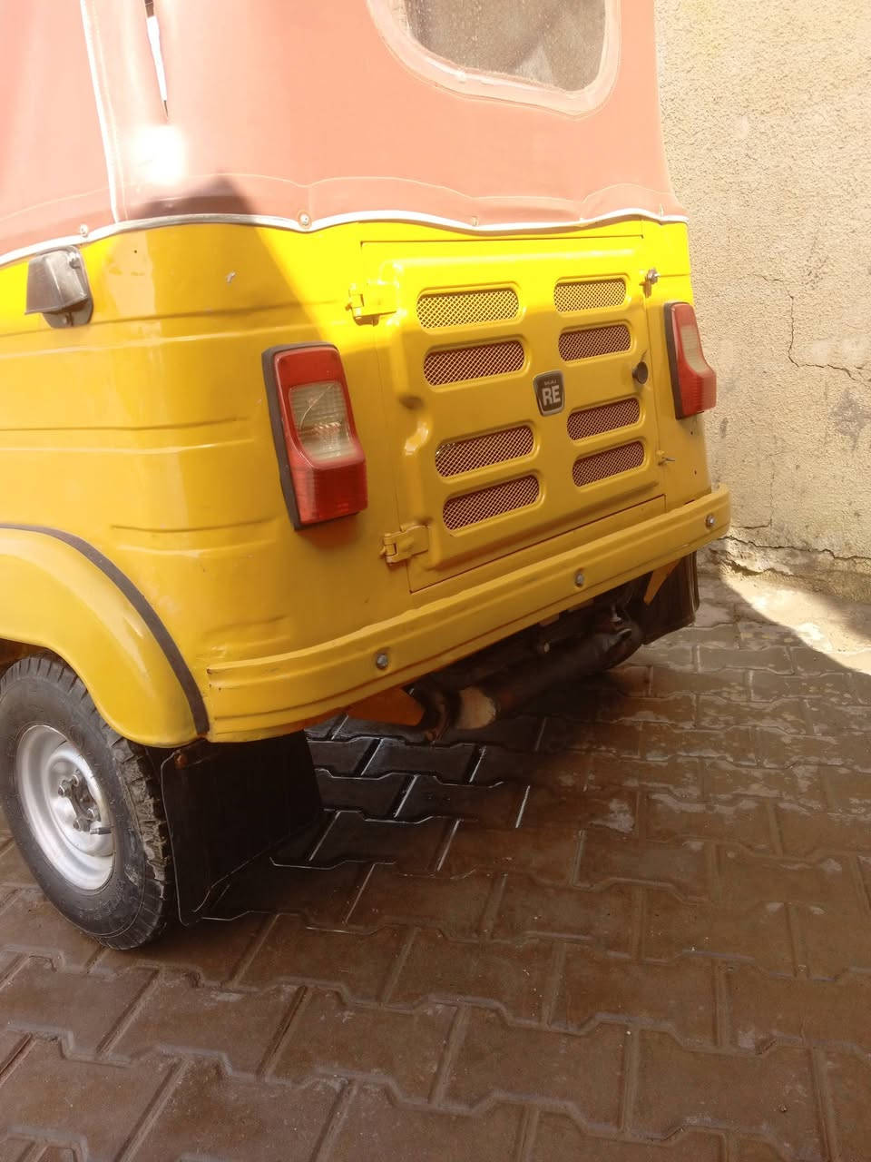 تكتك البيع مديل 19/11 رقم بغداد مكان بغداد الشعله ***********
