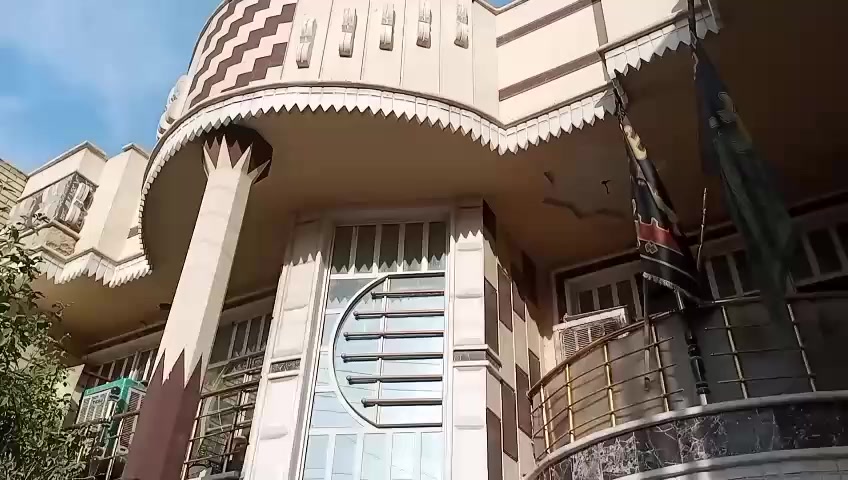 السلام عليكم
بيت للبيع او مراوس مشتملات 2
مساحة البيت 200 متر
عدد الغرف النوم 6
موقع البيت بدايه شارع الضغط قرب عمارة ركن الطف اول فرع 
بناء حديث
للأستفسار
***********
