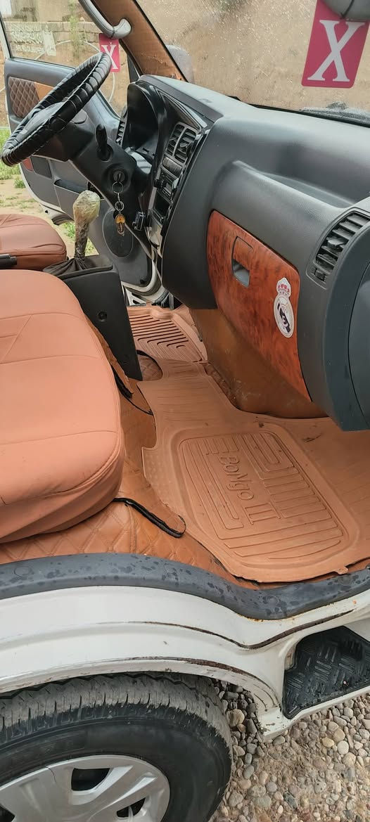 كيا للبيع 2700 موديل ١٢صلاح الدين مكفوله من شاصي شرط محرك شرط صبق مابيهه سياره مال جناي تبريد ثلج رقم الموبايل ***********
