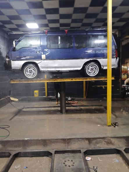 السلام عليكم سياره هونداي مديل 94 كير مكينه اكسل كفاله السنوية 29 مصفر عارضه 30 وبيه مجال حك الجيه رقم التليفون ***********
