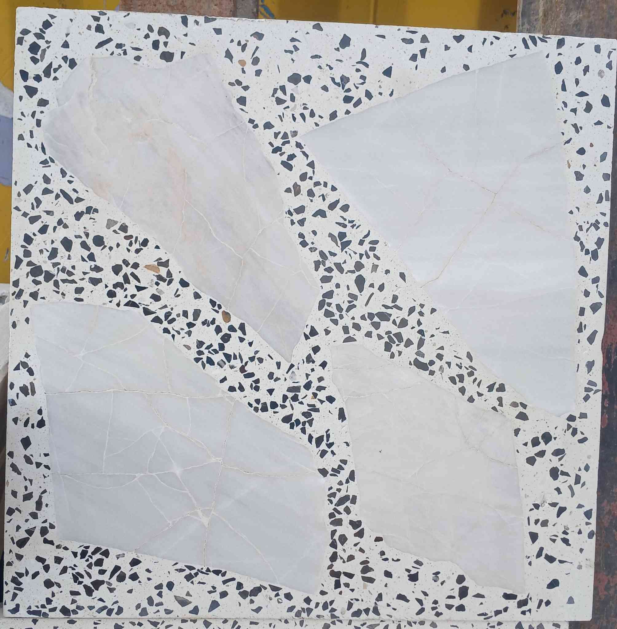 يوجد كاشي اقساط شهري /***********
