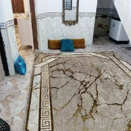 بيت للبيع طابو صرف ١٠٠ متر خلفي بشارع ابو لبنان مقابيل صيدليه ايفان قرب دورية الشرطة بناء حديث عرض الدربونه مترتين ب٨٥.  ***********
