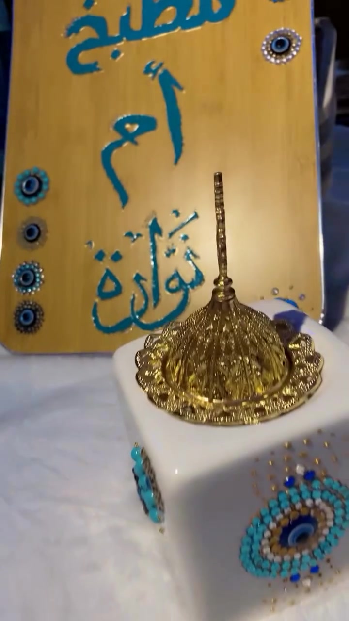 https://www.facebook.com/share/r/1EVjz246c1/ دخلو عل بيج وراح تشوفون موديلات راقيه 
✨ ريزن | تحفيات كونكريت | الرسم على الزجاج | توزيعات لجميع المناسبات ✨
نقدم لكم أجمل التصاميم بأعلى جودة ولمسات فنية مميزة:
🎨 ريزن احترافي
🪨 تحفيات كونكريت عصرية
🖌️ رسم يدوي على الزجاج
🎁 توزيعات لجميع المناسبات (أعراس، مواليد، تخرج، أعياد، هدايا)
📍 تنفيذ حسب الطلب وبأفكار تناسب ذوقكم.
📞 للحجز والاستفسار: ***********

