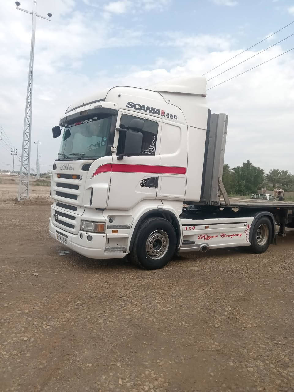 سلام عليكم للبيع سكانيه موديل 2008مكفوله كفاله عامه كير ماسحه سياره جديد تخم تاير عربانه دسك بريك ***********
