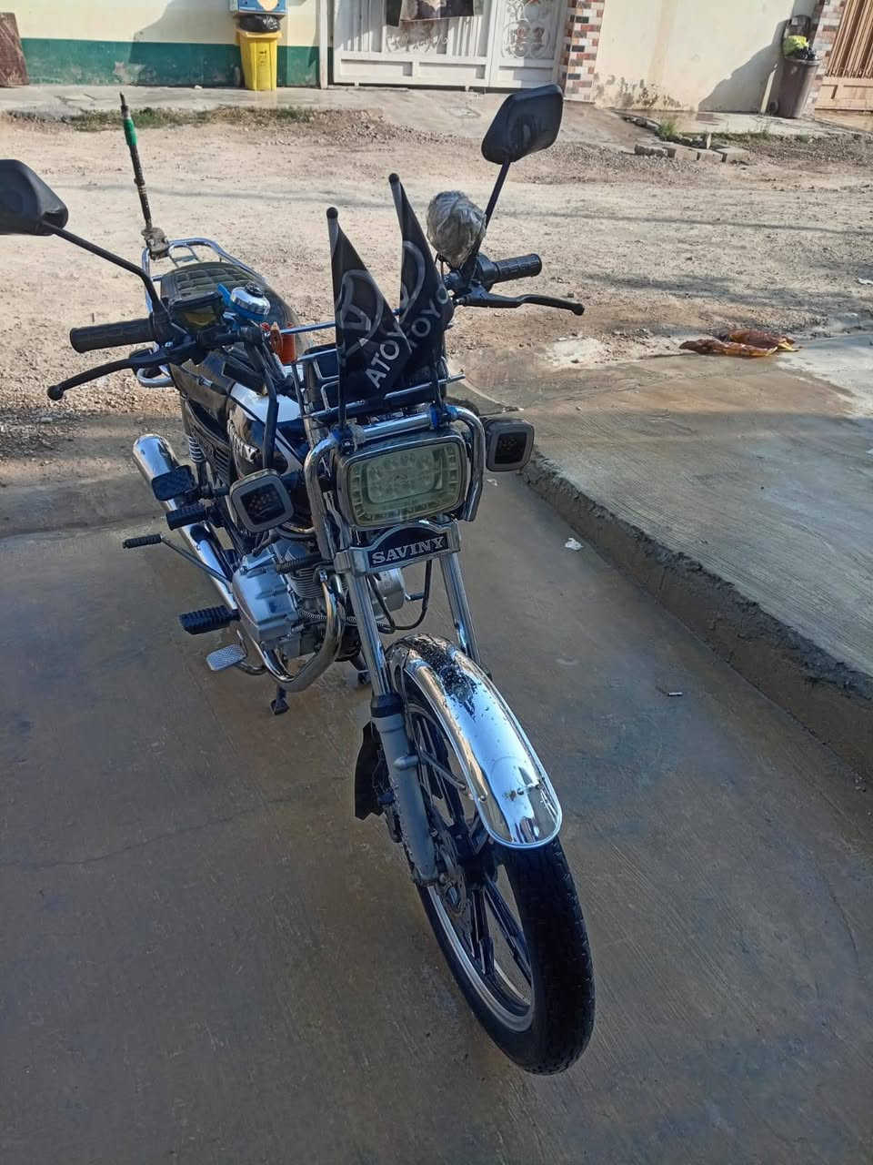 السلام عليكم دراجه ايراني للبيع نضيف كلش 
موديل 21 مال جناي كشره نضيف كلش مثل ما واضح 
بالصوره للأستفسار الاتصال على الرقم ***********
الدراجه بيها منفيس
