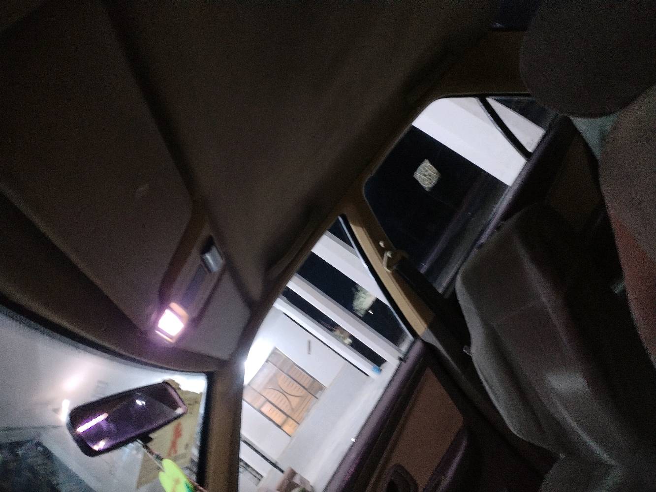 السلام عليكم
 بيجو اكد لميس موديل 2016
رقم ذي قار ضربه بيها جنطه مكينه تنقص صدر حداديه تعبان.
الهاوزن دبل بوربرن توني مسويه ودبل خلفي جديد كهربائيات كامله. مطلوبه هيئه من سنة ال٢١ سياره نظيفه وحلوه راعيها بناصريه رايدها
ب٢٥ وبيها مجال  وهذا وقمي
***********