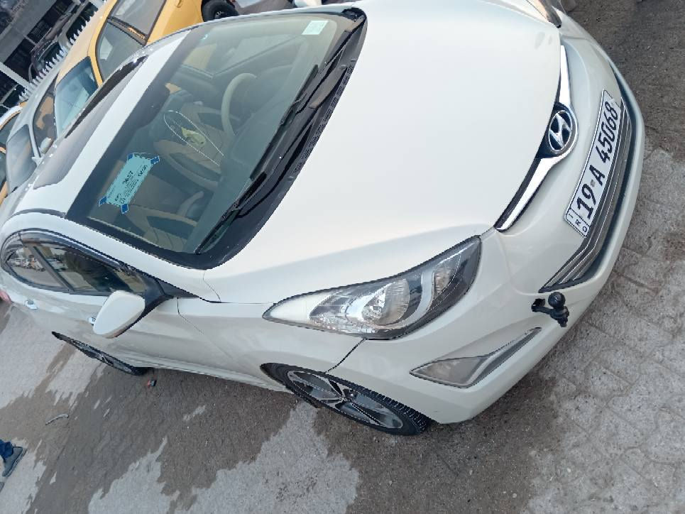 سلام عليكم النتره مديل 13السياره حلوه نصبتهه كير محرك حداديه تبريد خير من الله محرك 1800 وارد خليجي السياره فول بصمه السياره مصبوغه عام بيهه طخه بلباب جهت السايق رقم كربلاء انكليزي سنويه 30 جديده السعر 85 وبيهه مجال مكاني نجف *********** النجف, العراق
