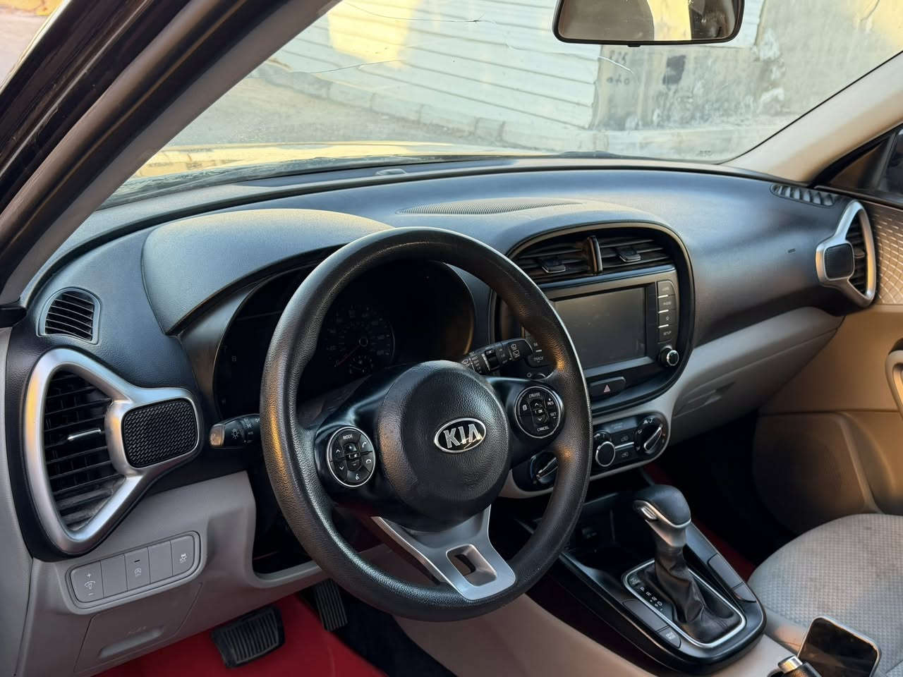 صول موديل 2020 رقم بغداد بسمي ماشيه 35 للتواصل *********** مكان السياره بغداد
