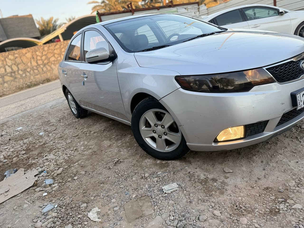 السلام عليكم ورحمة الله وبركاتة  وين اليدور كارتون كارتون فول نضافه 100/100 
 سراتو موديل 2012  ادوات متوئمة ع الشاصي طبق الاصل وين ميعجبك دك حاسبه جديده كلش  اذا بيها نقص برغي ينزل من سعرها بعدها بدهن كوريا 

وكاله  للمشتري

✺كصة جنطة شغل درجة اولى  باجات اقوه شغل بلسوك 
✺دخول جديد مشي قليل  بدع
✺متومة رقم اربيل انكليزي شرط الحاسبة 
✺سنوية ام الفسفورة  شرط اصليه
✺مواصفات  
✺تحكم مري كهربائي +مري شفط
✺كروز نظام تثبيت سرعة 
✺كشنات جلد +تدفئه بكل الكشنات
✺بلوتوث 
✺حساسات امامي خلفي
✺تبريد ثلج 
نضام ايكو 
✺مانع انزلاق 
✺السيارة جاهزة وبدون اي نقص كاملة على 24 حباية  تستلم بدون اي نقص اذا بيها نقص تنزل من سعرها 
✺سيارة احلى من الصور وشغلها مضبوط 
✺كير مكينة تبريد تدفئة حدادية دواخل كهربائيات كلشي جاهز
✺مكان السيارة بابل 
✺السعر 45وبيها مجال حك الجيه 
 للاستفسار الاتصال على الرقم
‏ ***********
