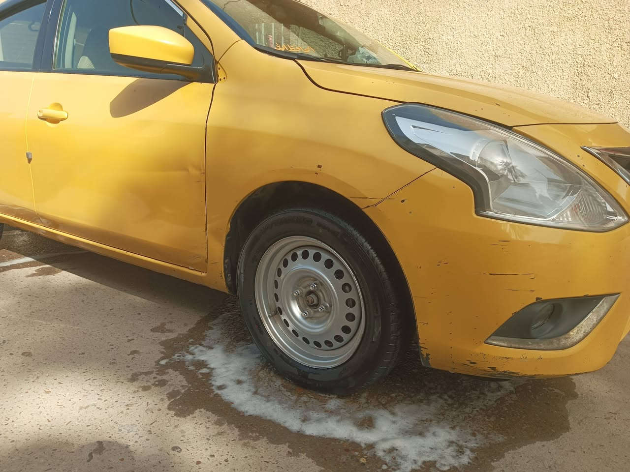 سلام عليكم للبيع نيسان فيرسا امريكي محرك ١٦٠٠ تخم تاير باتري جديد دوشمة جديدة مبدل كير بيهة من شتريتهة بدلت كير سي في تي والله سيارة خير من الله شغل وطلع بدون كلشي سعر ٩٥ وبي مجال لطيبين أو رجأ رجأ لي معاجبة سعر يترك تعليق حلو مثل وجهك الحلو وهاهية مكان بغداد
***********
