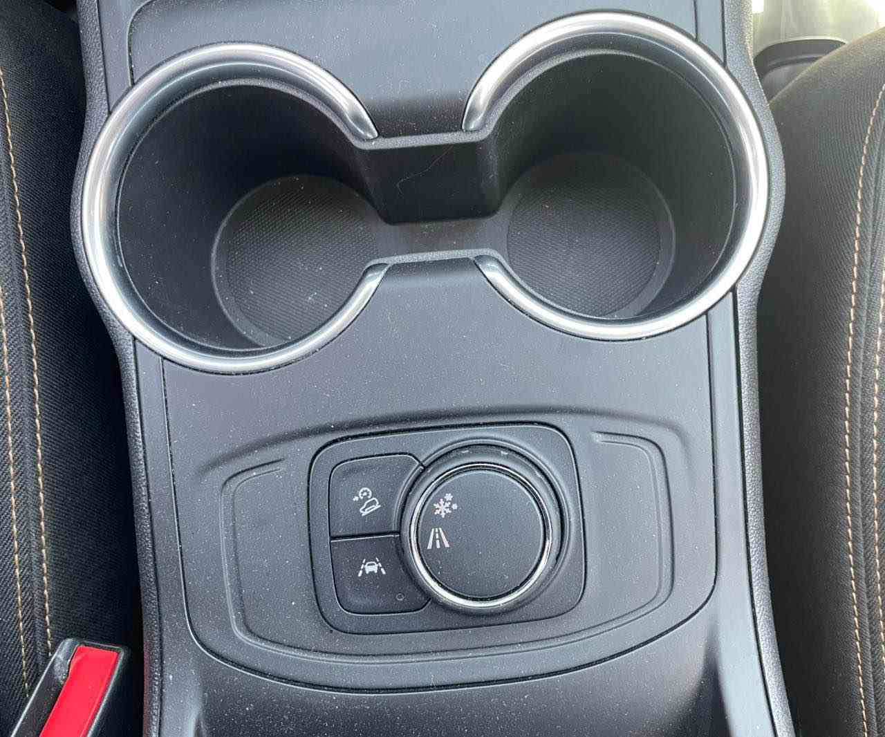 GMC terrain 2020 SLE
مەکینە ۱.٥ تۆربۆ 
ڕاداری پێش خەتی جادە ئۆتۆ ستۆپ ئۆتۆبرێک 
گێڕ دوگمە بەسمە و پێنج دوگمە 
سێ پەڵەی بۆیاخە 
ڕەقەم شانسیم دانناوە
ئێرباگی نەتەقیوە و هەمووی شەریکەیە 
۸۲هەزار کیلۆمەتر ڕۆشتوە سەنەوی و ژینگەی تازەیە تاوەکو ۲٠۲۸
///***********//// السليمانية, العراق
