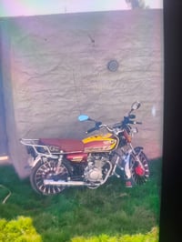 سيفان 24 البيع بعده جديد السعر 675   /  07824925879