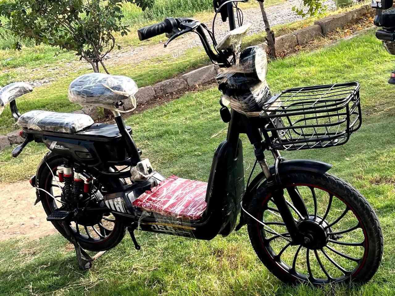 عاده نشر
السلام عليكم
بوسكل شحن لل بيع
5 باتريات بدلت 4 وضل واحد
حجم 22
نضيف
يعوزو ملاحضات.دبل ما يشتقل الجدام 
لل بيع ١٢٥قفل  ملاحضه ابيع فحم***********
