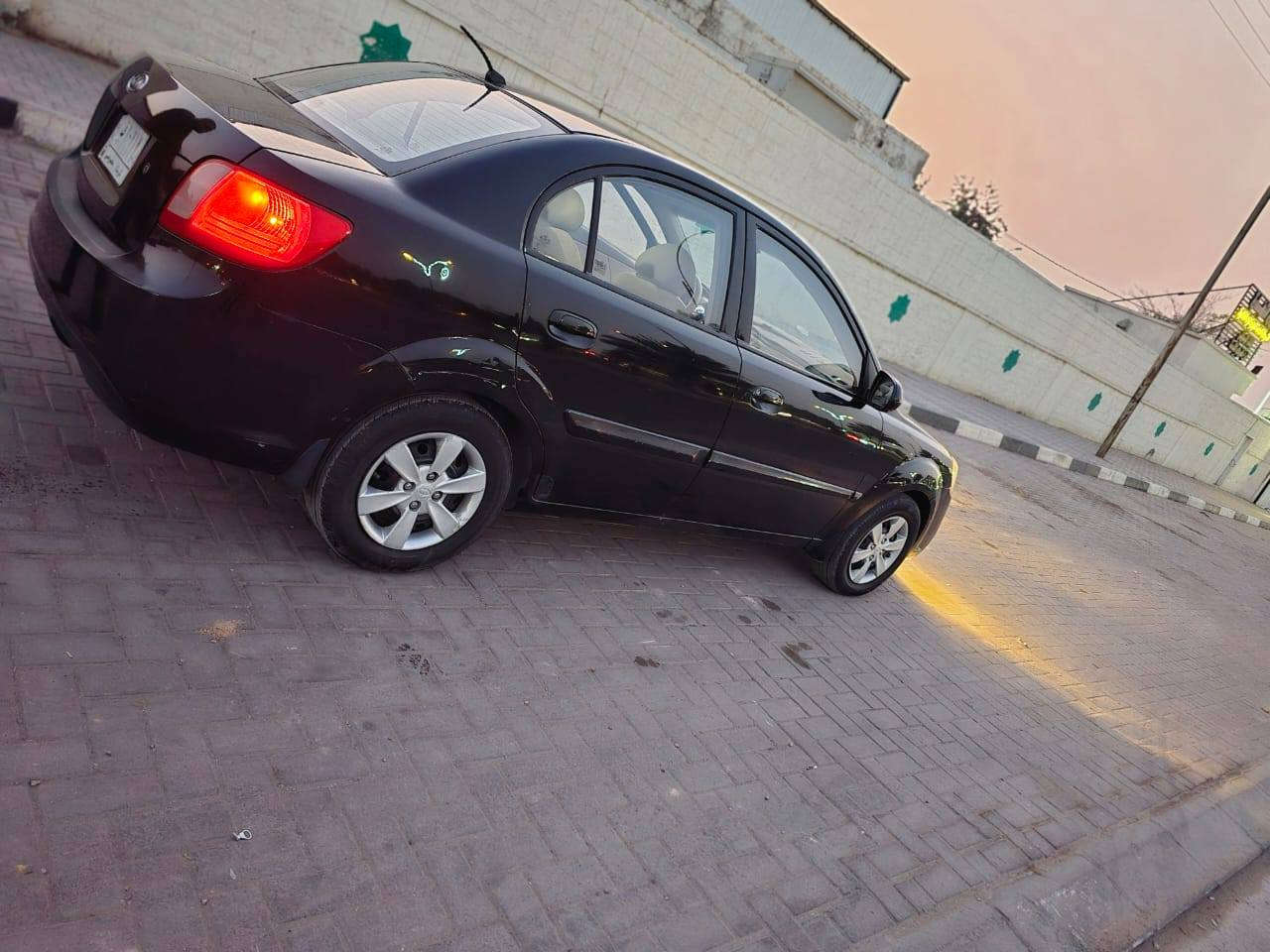 السلام عليكم ريو للبيع موديل 2010 سياره مكفول كفاله عامه سعرها 85 بيه مجال مكان كربلاء سيف سعد رقم تلفون ***********
