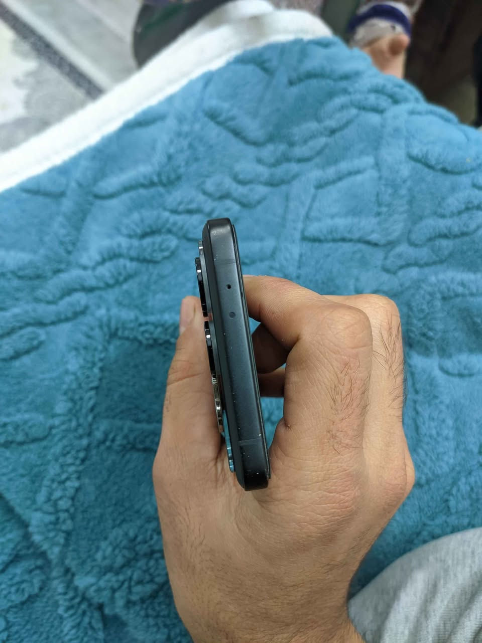 سلام عليكم بوكو اف 6برو للبيع او مراوس 14t pro كامل ملحقات نضيف جدا مكان بغداد شعب رقم هاتف *********** بغداد, العراق
