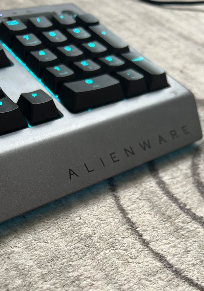 سلام عليكم عندي Alienware keyboard gaming AW768
السعر : 50 الف (بي مجال)
مكاني: دهوك دهوك, العراق


**إذا كنت صاحب هذا الإعلان وتريد حذفه لأي سبب، رجاءا أرسل رسالة إلى الدعم الفني**