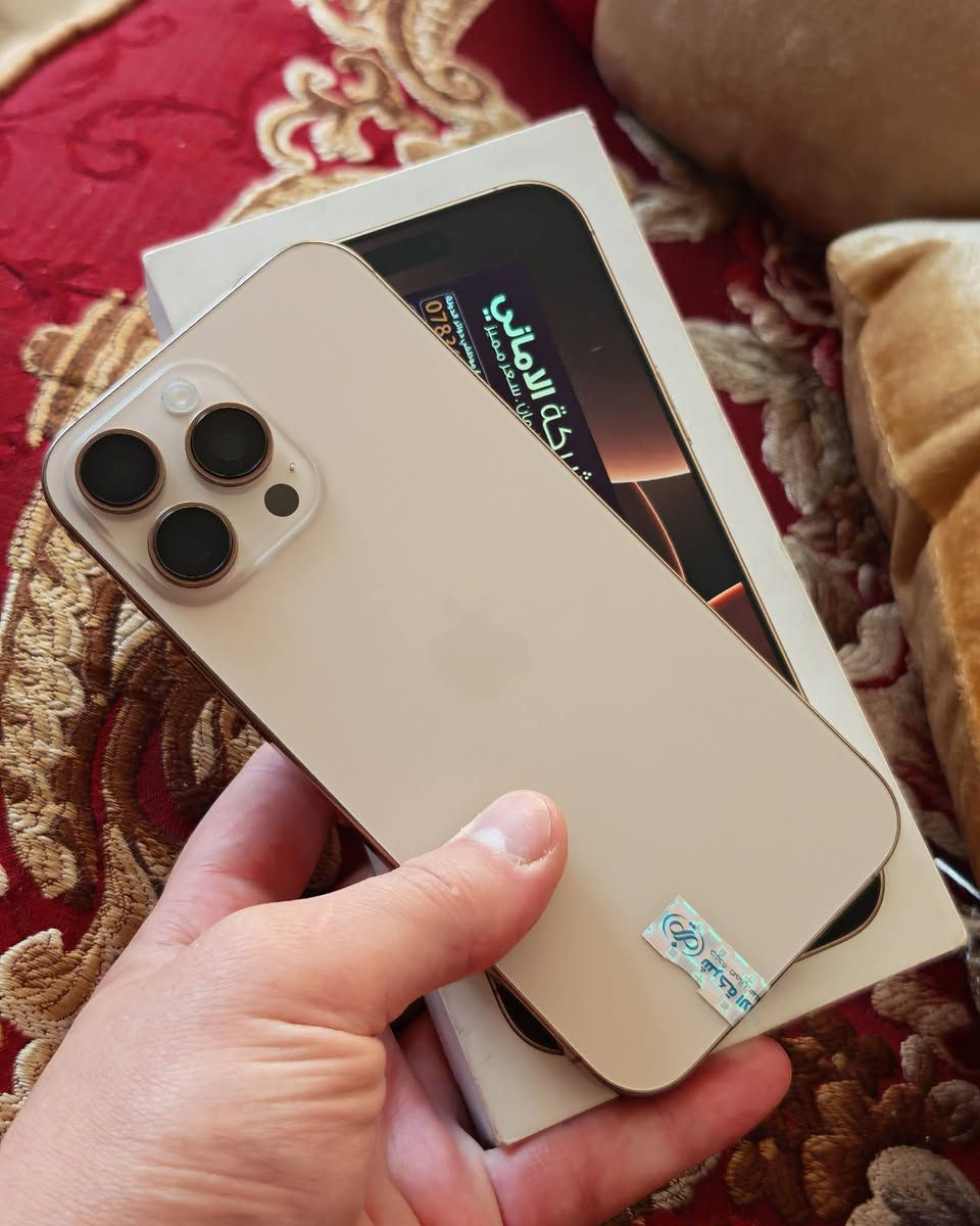 سلام عليكم للبيع أو مراوس ايفون 16 برو ماكس لون مميز ملحقات كامله شرق اوسط بطاريته 89 ذاكرة 256 السعر 1225 مكاني كربلاء للتواصل عل رقم ***********
