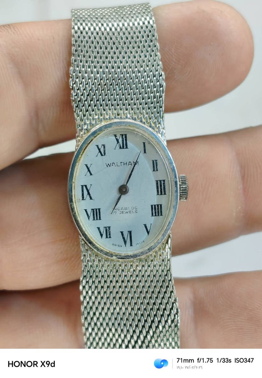 ساعة نسائي نصب تكويك نظيفه جدا شغاله مظبوطه مكينه 17حجر سير، حصيره اصلي سعره مع توصيل 35


**إذا كنت صاحب هذا الإعلان وتريد حذفه لأي سبب، رجاءا أرسل رسالة إلى الدعم الفني**