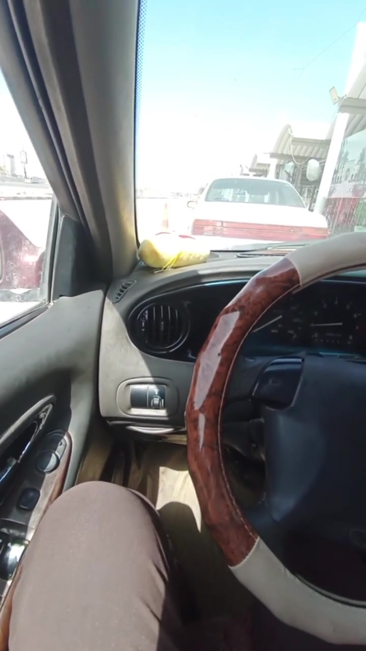 السلام عليكم اخوان 
دايو لكنزا للبيع موديل 2001 رقمها انكليزي الجديد 

كهربائياتها كلها شغالة 

محرك وكير مكفولات 

حدادية تمام 

تبريد تدفئة 

سعرها 35 بيع او مراوس


**إذا كنت صاحب هذا الإعلان وتريد حذفه لأي سبب، رجاءا أرسل رسالة إلى الدعم الفني**