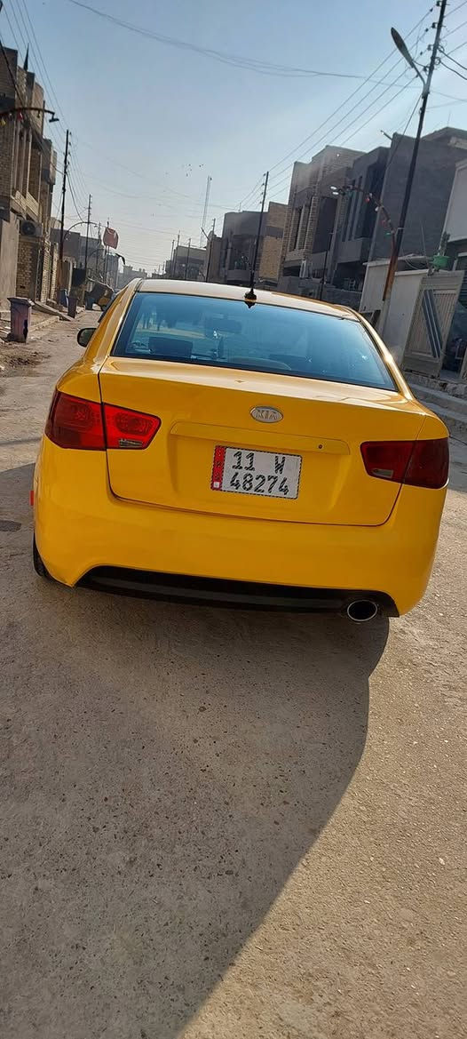 السلام عليكم سياره فورتي وارد امريكي موديل 11 الحادث جاملغ امامي مصفره هيئه وغرامه العنوان بغداد العبيدي حي الرئاسة السعر 92 وبيه مجال الرقم ***********
