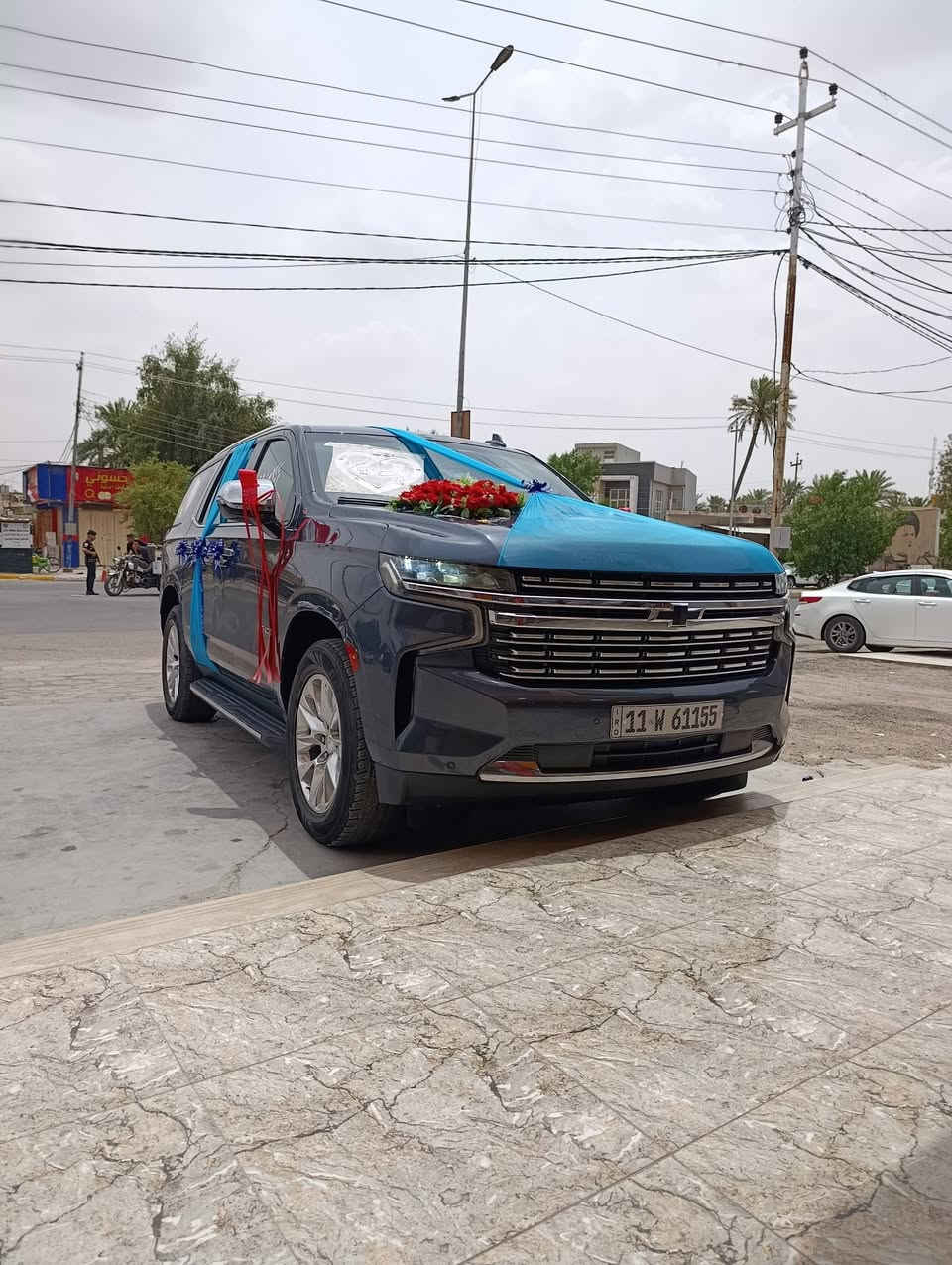 السلام عليكم 
تاهو موديل 2021 بريمير فول عده الفتحه 
وارد امريكي (حادثها سرقه الجاملغات الامامي وراجعات نفسهن والبنيد فقط صبغ يعني قطعه وحده صبغ فقط وموجود سونار وصور الحادث مرفقه بلمنشور)
مواصفات سياره 
١ـ بصمه تشغيل.
٢ـ تشغيل عن بعد.
٣ـ مري شفط.
٤ـ كشنات تدفئه تبريد.
٥ـ كشنات٧ راكب كهرباء منفصله.
٦ـ جنطه كهرباء جلاق.
٧ـ شاشه كبيره.
٨ـ كامره خلفيه.
٩ـ حساسات أمامية وخلفية.
١٠ـ رادار امامي وخلفي وجانبي.
١١ـ تحديد مسار.
١٢ـ مري قلاب عند الرجوع للخلف.
١٣ـ لايت زنون فول. 
١٤ـ فور ويل دفع رباعي.
١٥ـ كشن خزن ميموري.
١٦ـ انظمت قياده (ايكوـوعادي ـوسبورت ـ ونورمل)
١٧ـ علامه سوده.
١٨ـ محرك ٨ سلندر ٥٣٠٠ المرغوب.
١٩ـ شحن لاسلكي.
٢٠ـ لد نهاري.
٢١ـ ويل كب حجم ٢٠ .
٢٢ـ سياره ماشيه ٩٨ الف كيلومتر وليس ميل.
٢٣ـ نظام ترحيب كامل وجنطه جلاق.

سياره جديده كلش فول مواصفات فول عده الفتحه كير محرك مكفولات شرط سونار سياره بيها فقط قطعه وحده صبغ قفط تخم تاير وحداديه جديده مانقصها برغي السياره رقم بغداد انكليزي وهزه جديده تحويل مباشر.

السعر ب٣٨٠ وبيها مجال للشراي رجاءا السوك كلشي بي لحد يكسر بحلال العالم 

مكاني ديالى بعقوبة 
رقم الهاتف ***********
واسف على الأطاله 💜
