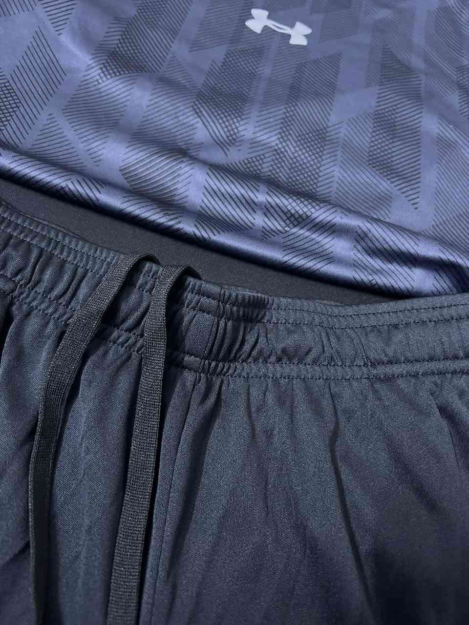 تراك شورت 
اندو ارمر 
القياس L


**إذا كنت صاحب هذا الإعلان وتريد حذفه لأي سبب، رجاءا أرسل رسالة إلى الدعم الفني**