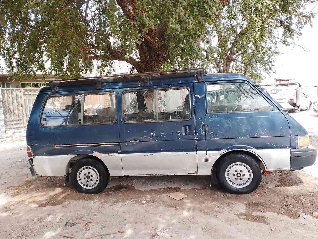 كيه بستا موديل93 رقمها صدمي رعيا مجود محركه جديد شواسيها جديتا حداديتها كها جديد كهرياتها شعارها عنونها بغداد لحبيبيه رقم***********
