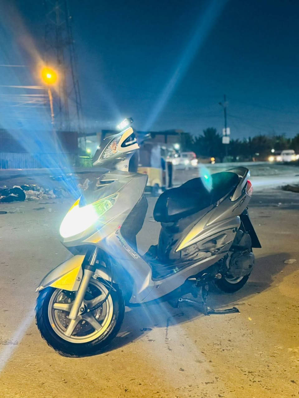 السلام عليكم...سكنس فحل...ياباني 
الدراجة ما صار هواي نازلة رمبة الدراجة كلها بلادية 
و ممفتوح برغي بيها ومكفولة... ***********
