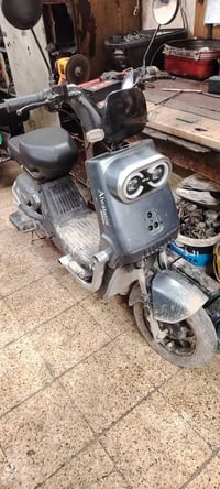 للبيع 5  باتريات  وشرط عل فحص السعر 250 07508622960 07702789097