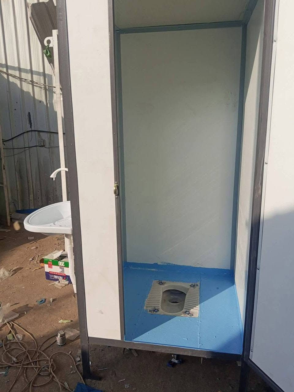 كرفانات جديدة قياس3×6سعر مليون و850
باب وشباك تركي والصحيات🛁 نصنع جميع القياسات
وعمال الموقعي و ضد الحريق  ومعمل PVC للابواب 🚪والشبابيك 🪟العنوان بغداد باب الشيخ
اتصل على الرقم: ***********
