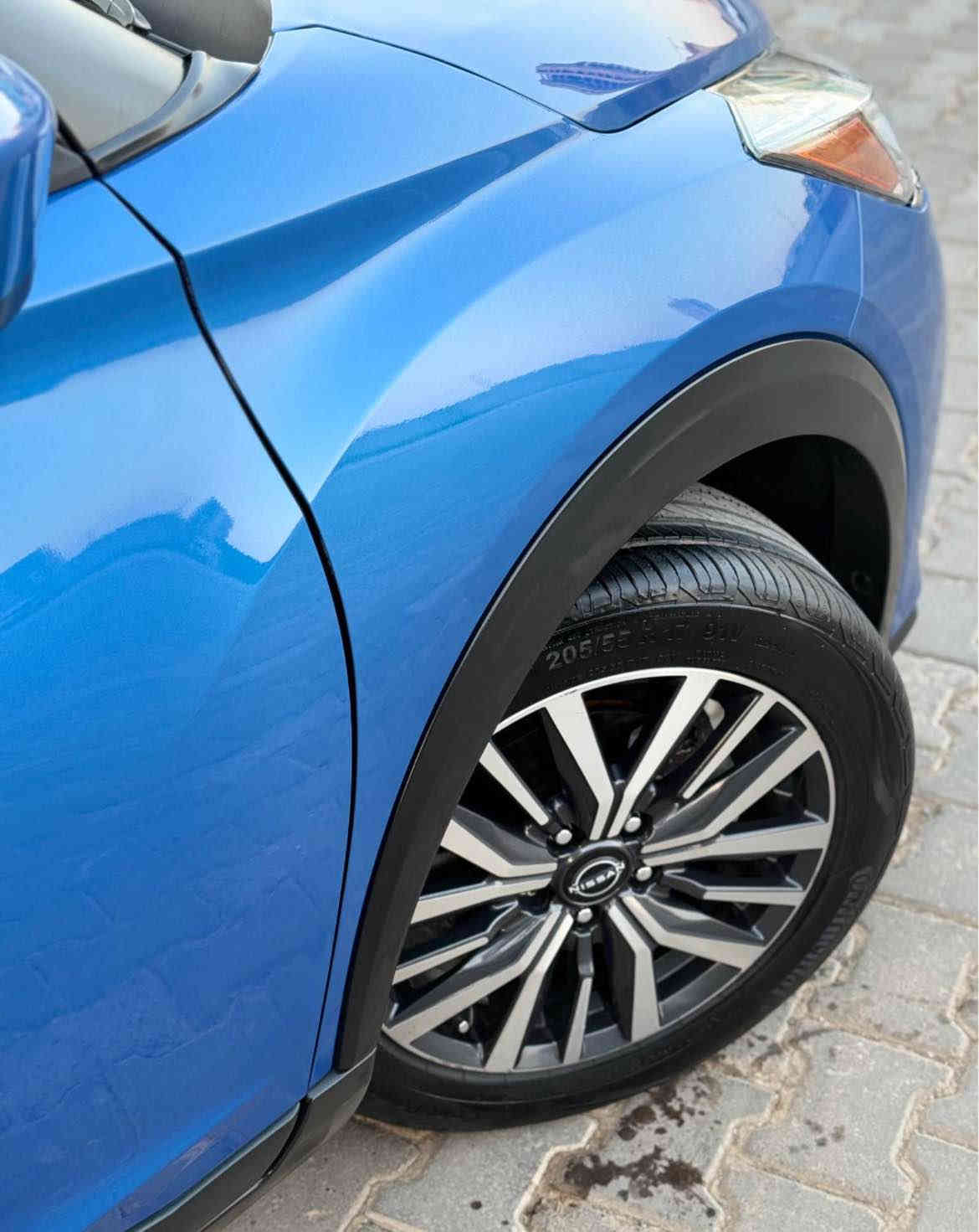 نيسان كيكس ٢٠٢٢ بيرةقةم ساغ 
سةيارةكة فول فول مواصفاتة 
بةسمةرادار شةغال شاشةگةورةبويك بةصمة
واتةقةپات مواصفاتة
گيرومةكينةي لوك لوكة
چركةي تيدا نية 
سةيارةكة كو لةشريكةي هاتية اواية
تةنيا يةك چةملاغ سبوخي امريكاي هةيةبي ليدران 
تازة٥٠هزار روشتوة 
يةك گلوپي ناو شاشةي لةسةر نية
بو هيچ عةيب مةكةري صفرة
سةيارةكةكامل مةنةفيستي لةگةلداية هيج كيشةي هاتوچوي نية بةلام رةقةم ناكري لةئيستا 
غرامةي بةشةرتة
كيشةي مةدةني بةشةرتة 
هةموشتيكي بةشةرت ادةم 
سعري ٩٦كةميك مةجال
***********whats app viber
***********whats app viber مرغصور
