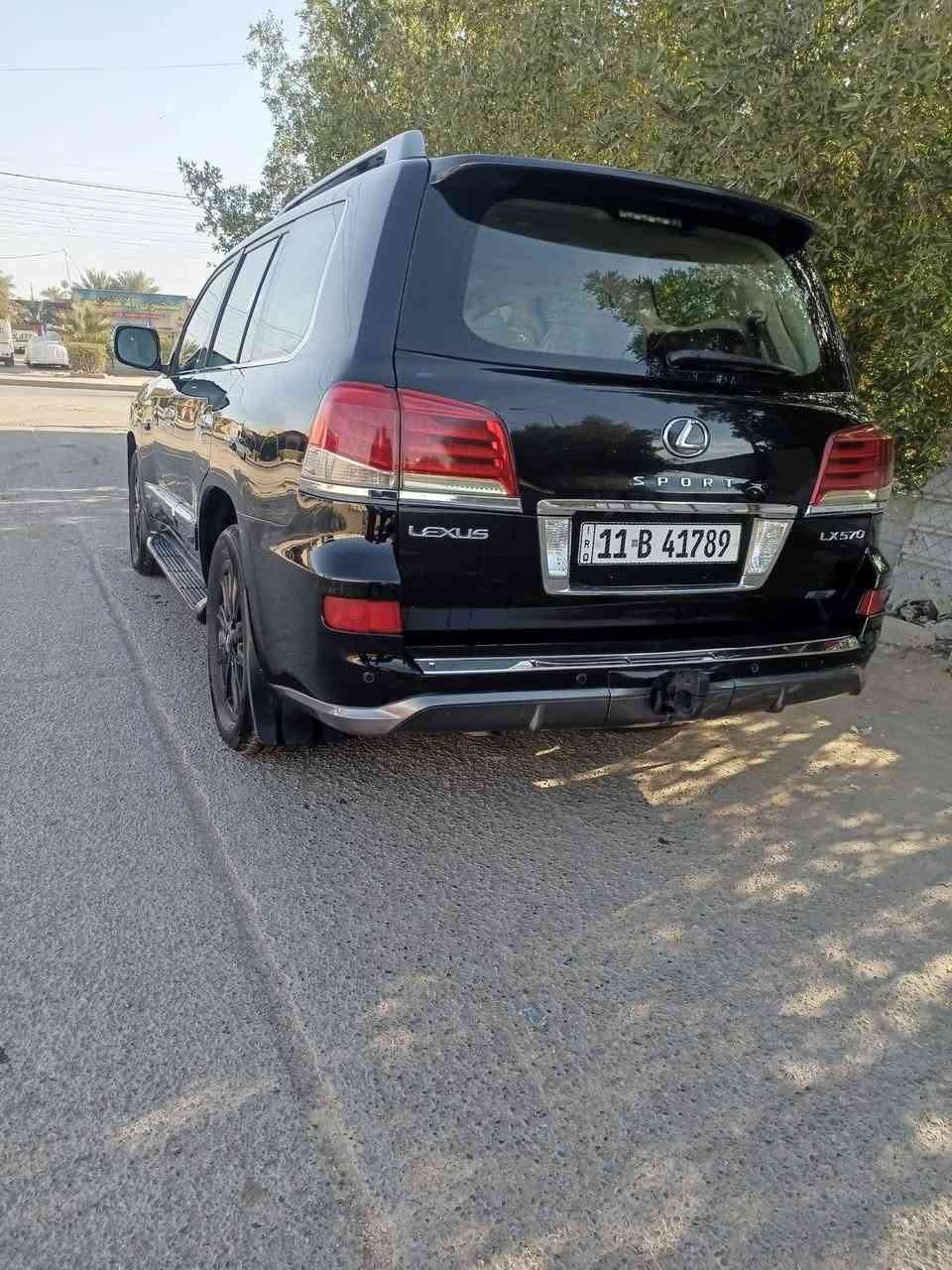 لكزز 11 رقم بغداد مكفولة كفالة عامة عدى ملاحظات بارد كير ومحرك مامفتوح ماشية 157 العنوان بغداد مقابل علوة الرشيد مابيه نقص برغي صارلهة سنتين عندي خير من الله السعر 330 بدون مراوس ***********و***********
