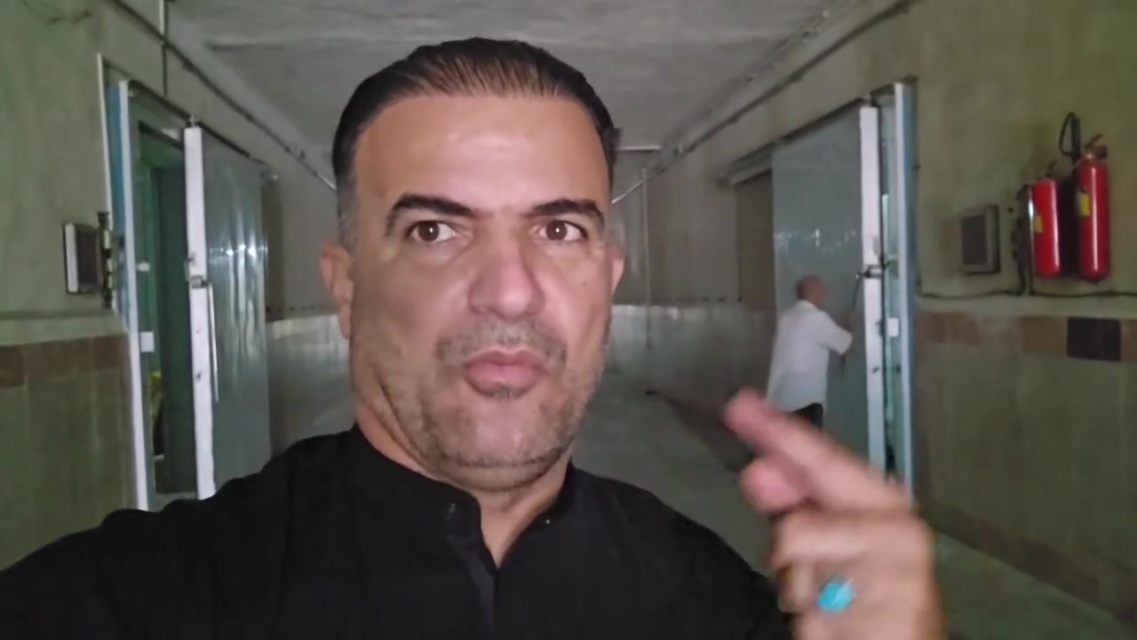 مروتكم لاتعوفوني وحدي بالساحه ولهذه اللحظة صافن شلون ادبرلكم ثلج وهسة اني بأيران حجزت ١٥٠ براد وماعندي ولا الف دينار شلون وهاي الزيارة راح تجي بوقت درجة الحرارة فوق ٥٠ والقالب راح يصير فوك ال ١٠ الاف وهسه العراق كله محجوز مما استدعى ذهابي الى ايران لحجز الثلج.....


**إذا كنت صاحب هذا الإعلان وتريد حذفه لأي سبب، رجاءا أرسل رسالة إلى الدعم الفني**