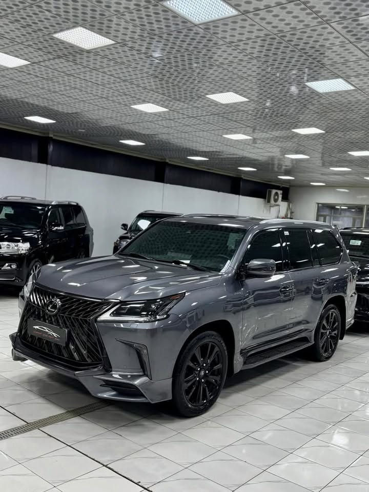 سلام عليكم.                                                                            
____________________
لكزز 2018 V8 5.7 كورو نظيفه جداً لون سمنتي نادر 
بيهة شبر صبغ بالباب مالسايق مكان السيارة بغداد
 
مواصفات اللكزز معروفه بعد 
و مغلفه ppf بل كامل 
وتخم تايرات 
رقم أربيل السيارة 
الممشى: 77,000KM

السعر 65$ و بيهة مجال بسيط { فقط بيع }

الهاتف: ***********
____________________
