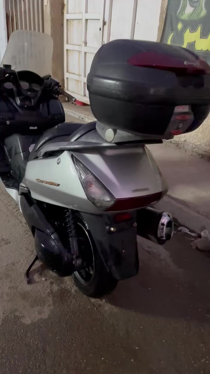 سلام عليكم ورحمة الله وبركاته سلفر ونج 400دراجة حلو شلعة ومعدل درجة نقصها باتري مكينة سودة مكلف بل نشر *********** مكان بغداد الكمالية
