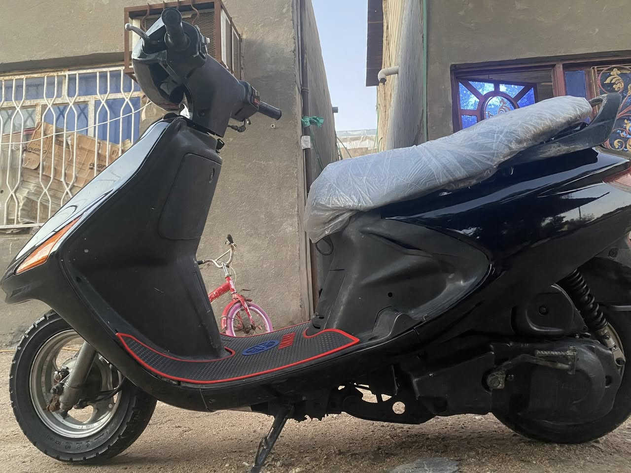 دراجه فراشه للبيع..... دراجه مجفته تجفيت اصلي مكينه خرسه ماتنسمع.... كفر بلادي كله مختم ... كهربائيات كلها شغاله.... لايت بك لابت هورن اشاير سلف هندر.... السعر ٤٠٠ وبيها مجال العنوان ..البصره.... ابي الخصيب .... العوجه


**إذا كنت صاحب هذا الإعلان وتريد حذفه لأي سبب، رجاءا أرسل رسالة إلى الدعم الفني**