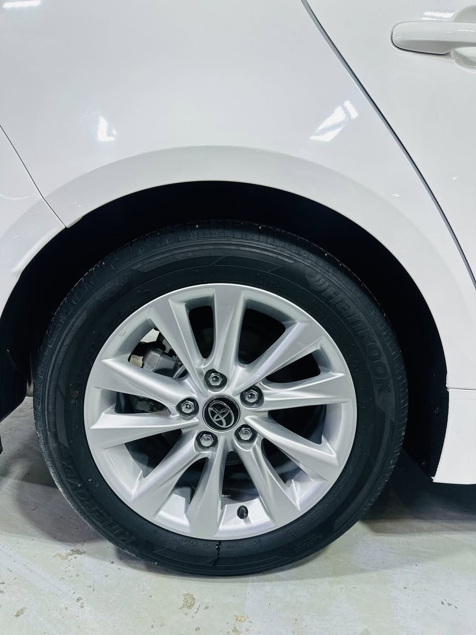 معرض  قلعه اربيل           الموقع بابل 

يتوفر.  كورلا  2024شكل   الخليجي.   هايبرد 

فتحه.            كفاله عامه رقم بابل

محرك 1800 المرغوب    السعر 146

بصمه دخول ذكي

مثبت سرعه.                         كروس

شاشه كبير.                           كاميرا 

مانع انزلاق 

حساس امامي خلفي 

تحكم مقود

ويل كب 

رادار  

لايت زنوون عدسه

فووول سستم ايرباكات 

تبريد قطعتين

ABS

درايف مود 

انضمة قياده

تبريد لمس منفصل

لاستفسار الاتصال     

***********   مصطفى المسافر 

***********.   احمد المسافر 

***********مقتدى المسافر
