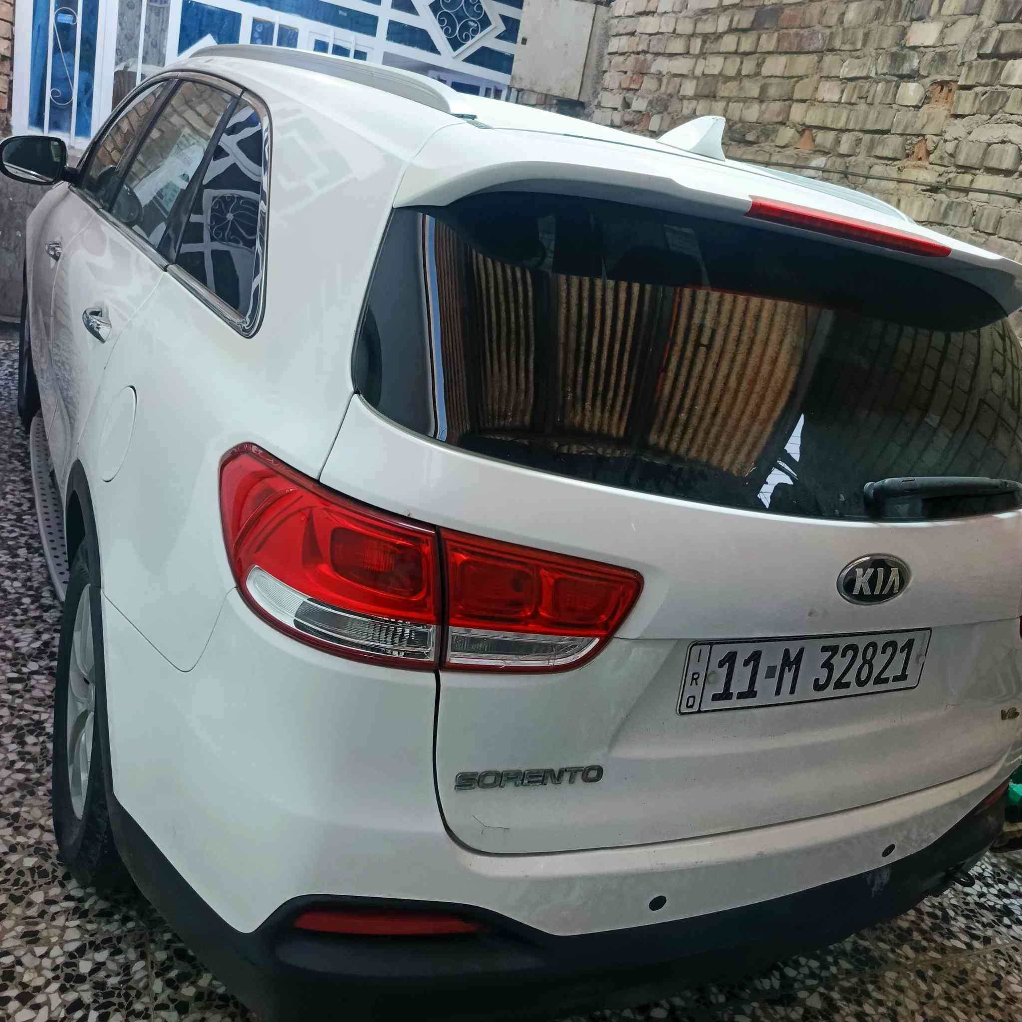 السلام عليكم سورنتو ٢٠١٦ ٧ راكب بسمي 
صبغ كم قطعه سورنار مكينه بيهه كازكيت 
*********** مكان بغداد
