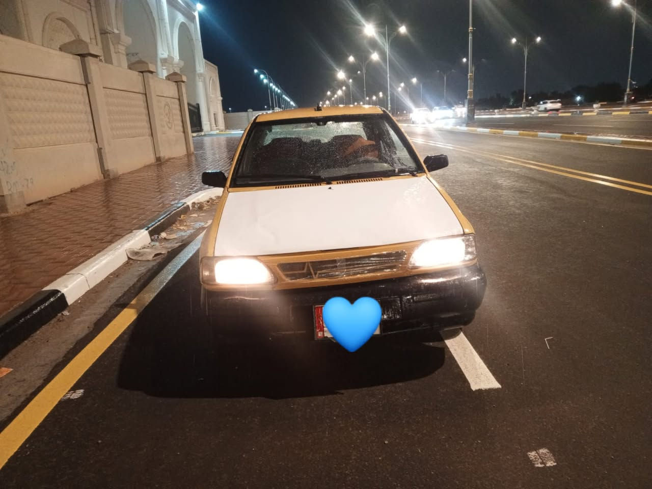 سلام عليكم ورحمة الله وبركاتة 

سايبه البيع مديل 2012
سياره جديده تخم تير 
كهربايات شغاله جديد 

محرك وكير جديد 

سياره حلوه نصبتها كلش حلوه 

السعر 19بيها مجال 
الستفسار علئ رقم ***********

مكاني كوت
