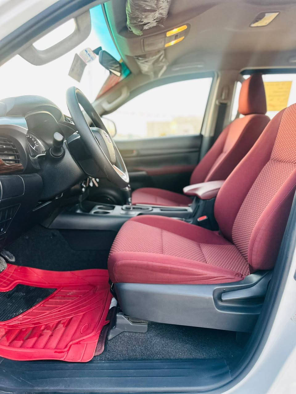 سلام عليكم للبيع فور ويل موديل2023 ساز كفاله عامه رقم واسط عداد المسافه 34الف وقابله لزياده السياره على وضع الشركه استخدام شخصي السعر 330 وبيه مجال بصيط تحويل مباشر مكان السياره واسط الصويره الاتصال ***********
